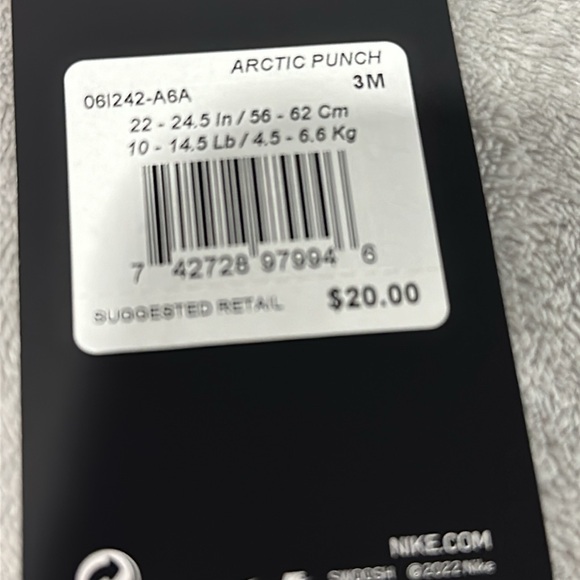🌸🤍💞NIKE ARTIC PUNCH ROMPER💞🤍🌸 - Picture 3 of 6